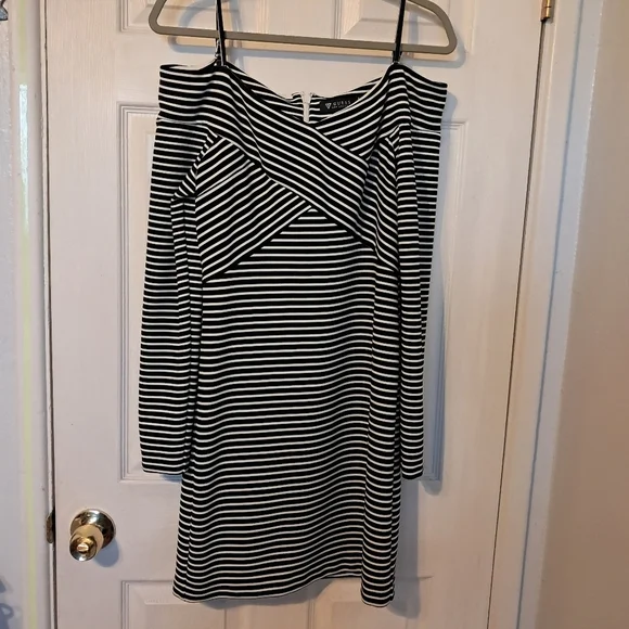Guess Striped Cold Shoulder Dress - Picture 2 of 14
